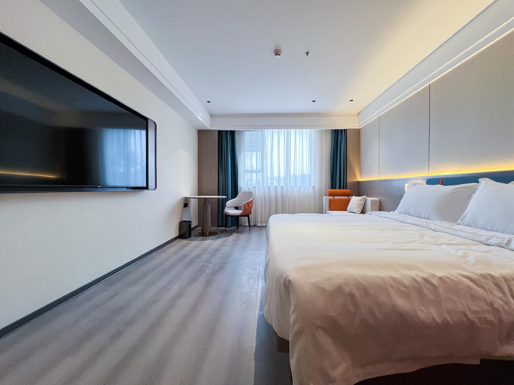Superior Room Queen