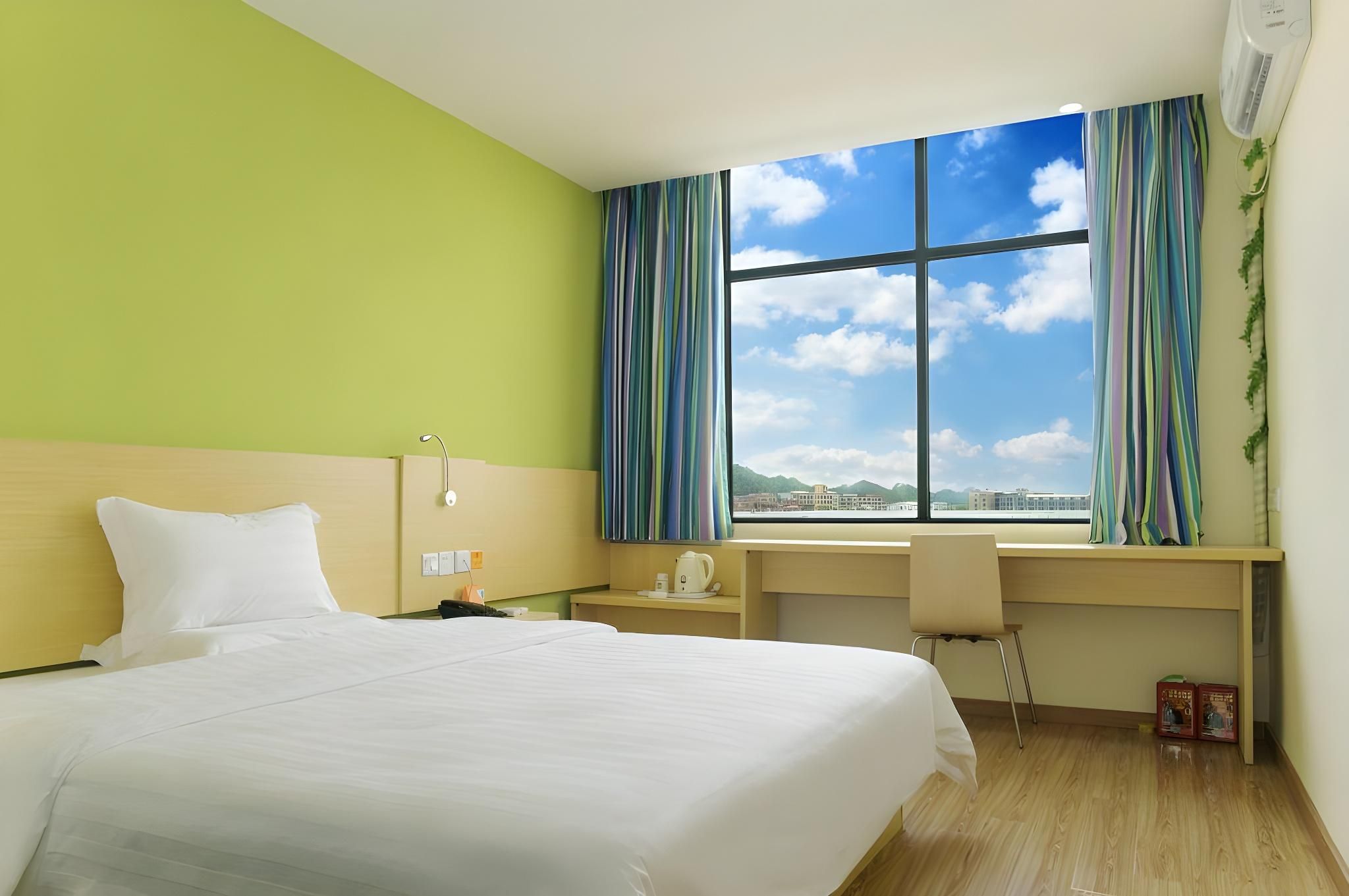 WH - Traditional Bed Room