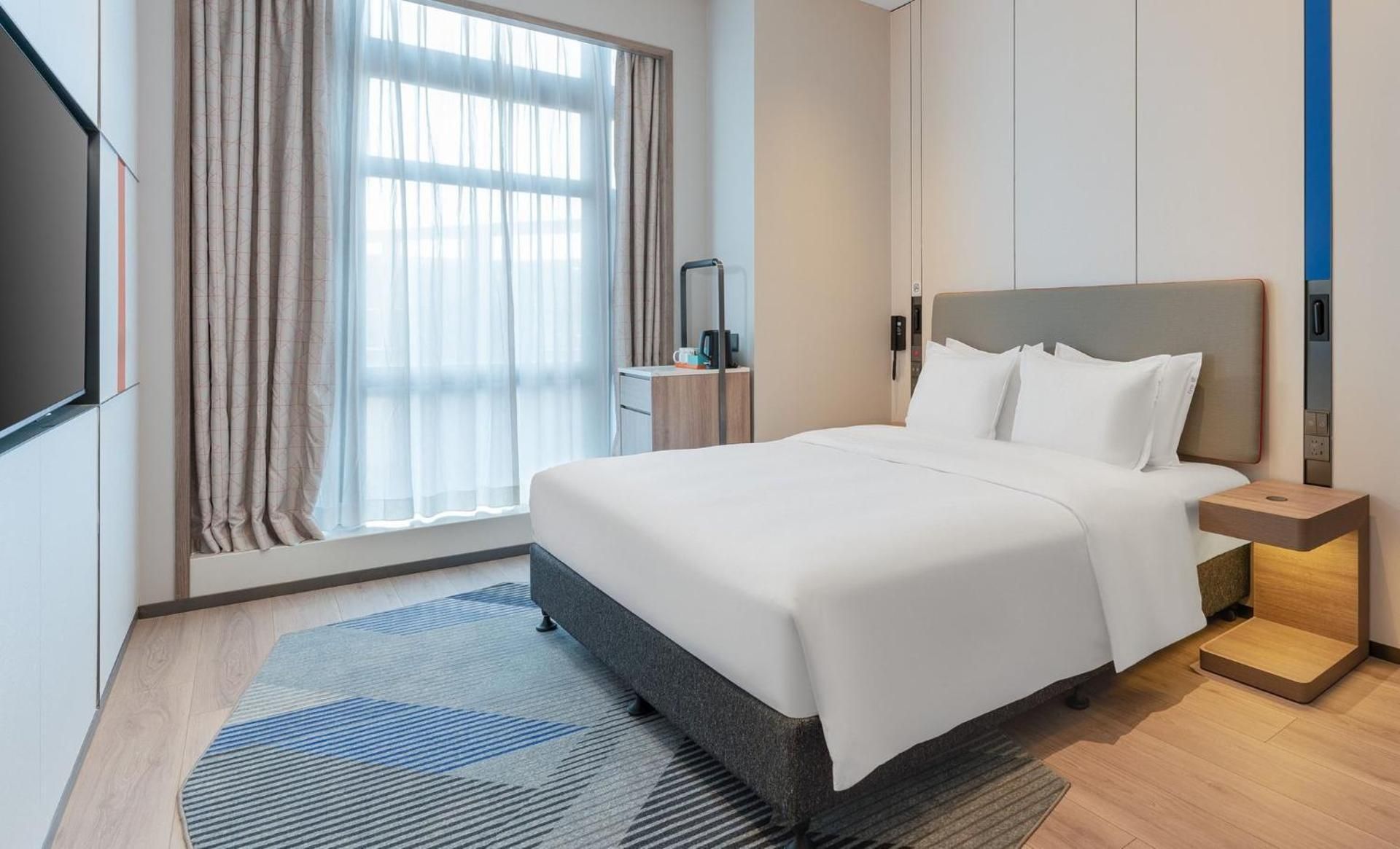 Standard King Room - Accessible
