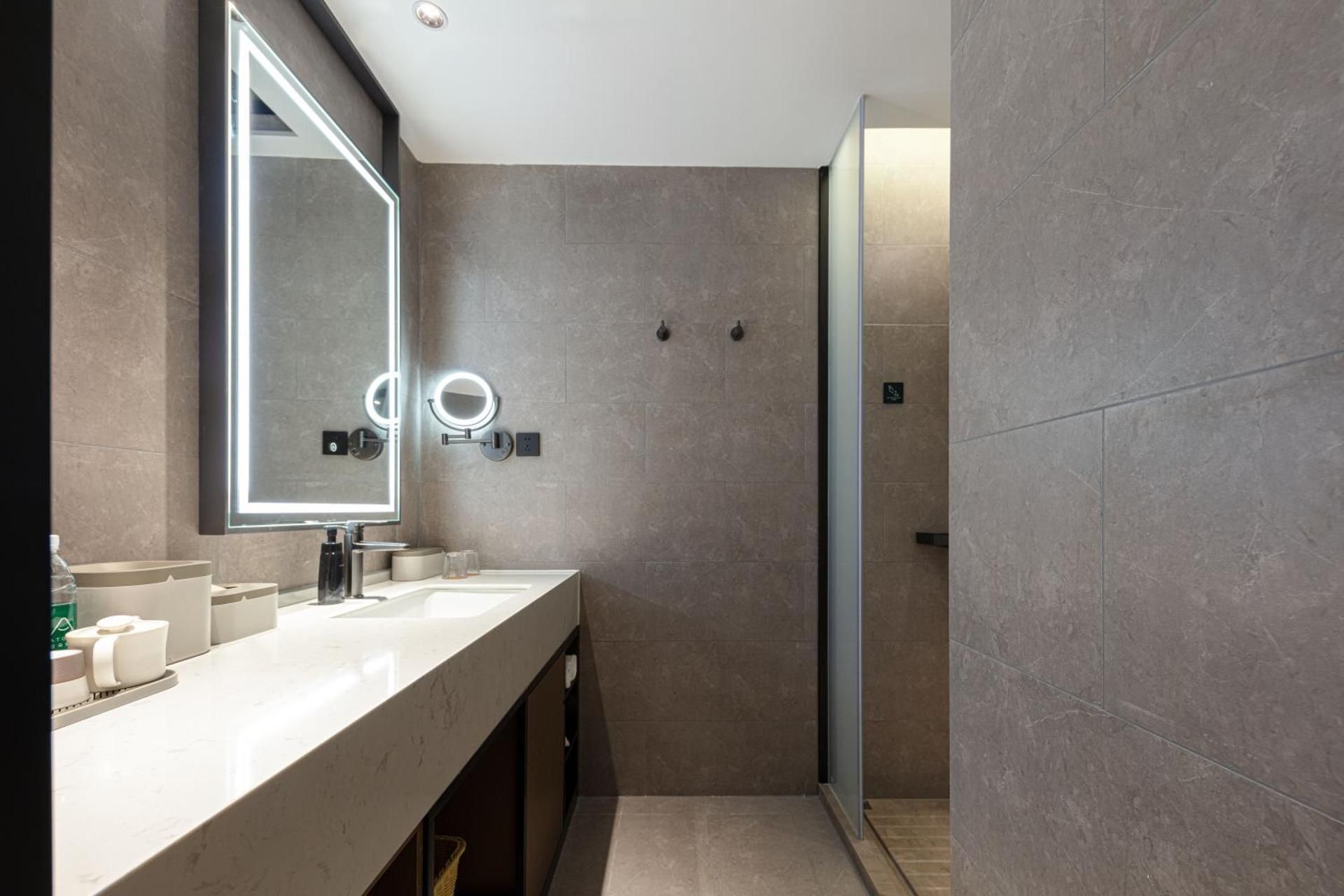 Jimu Double Room with Bathtub