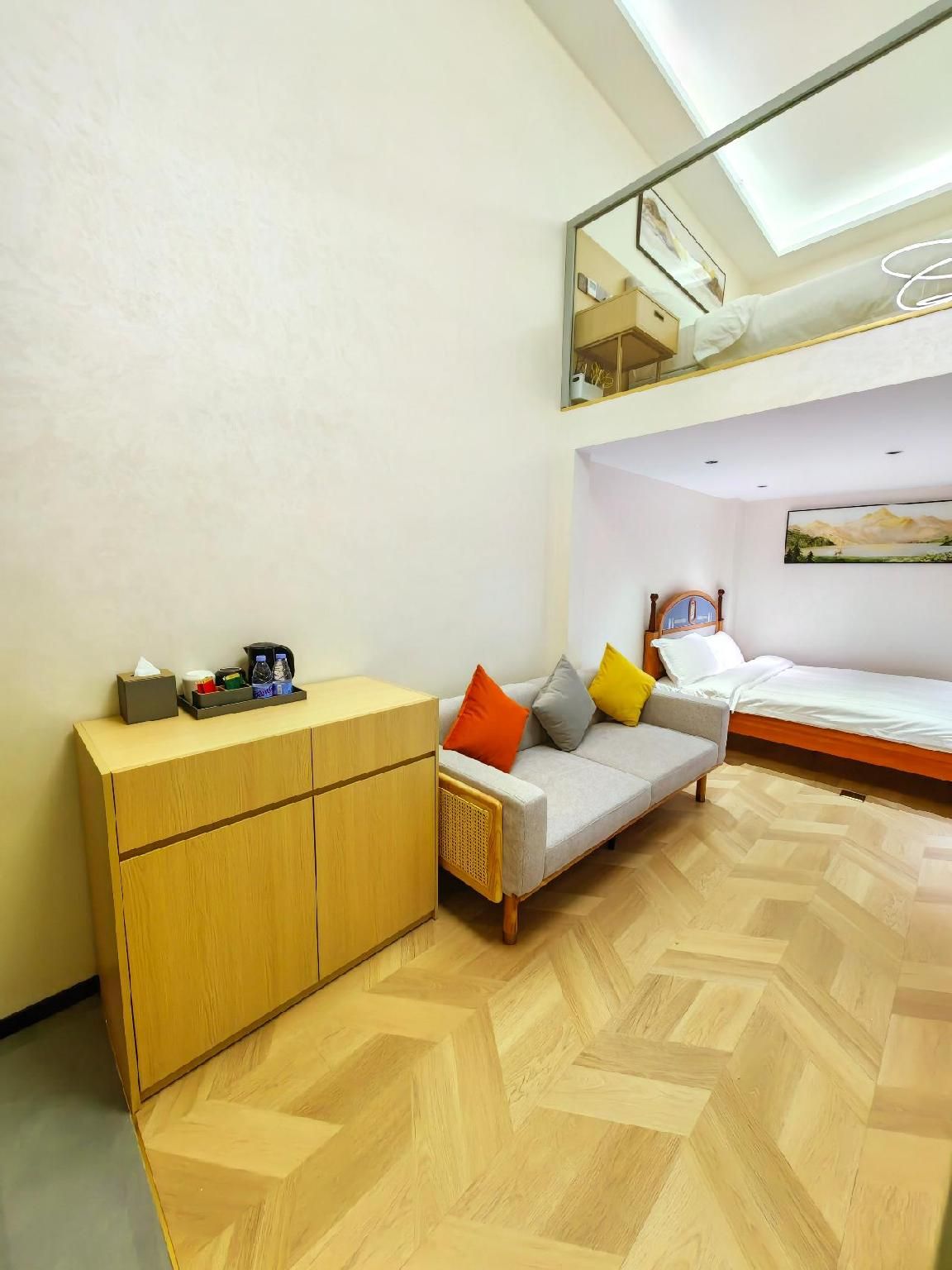 Light Luxury Loft Family Suite