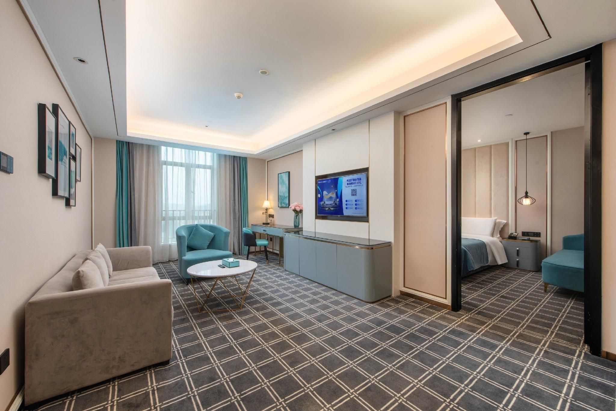 Xana - Deluxe Suite Room