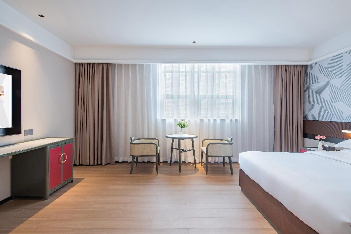 Dossen - Bed Room With City View