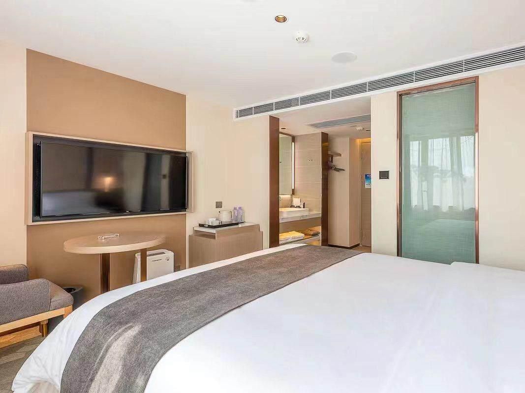 WH - Deluxe Bed Room