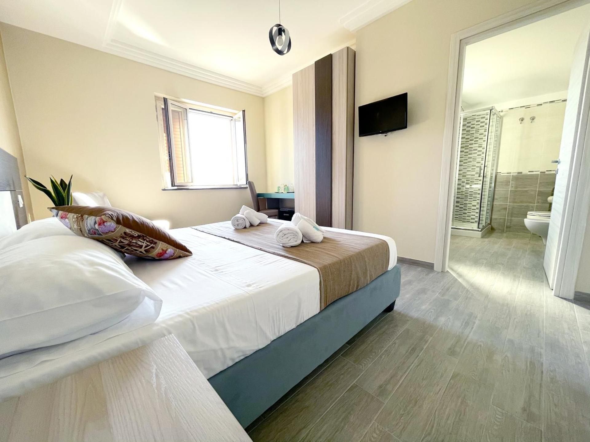 Triple Room with Private Bathroom
