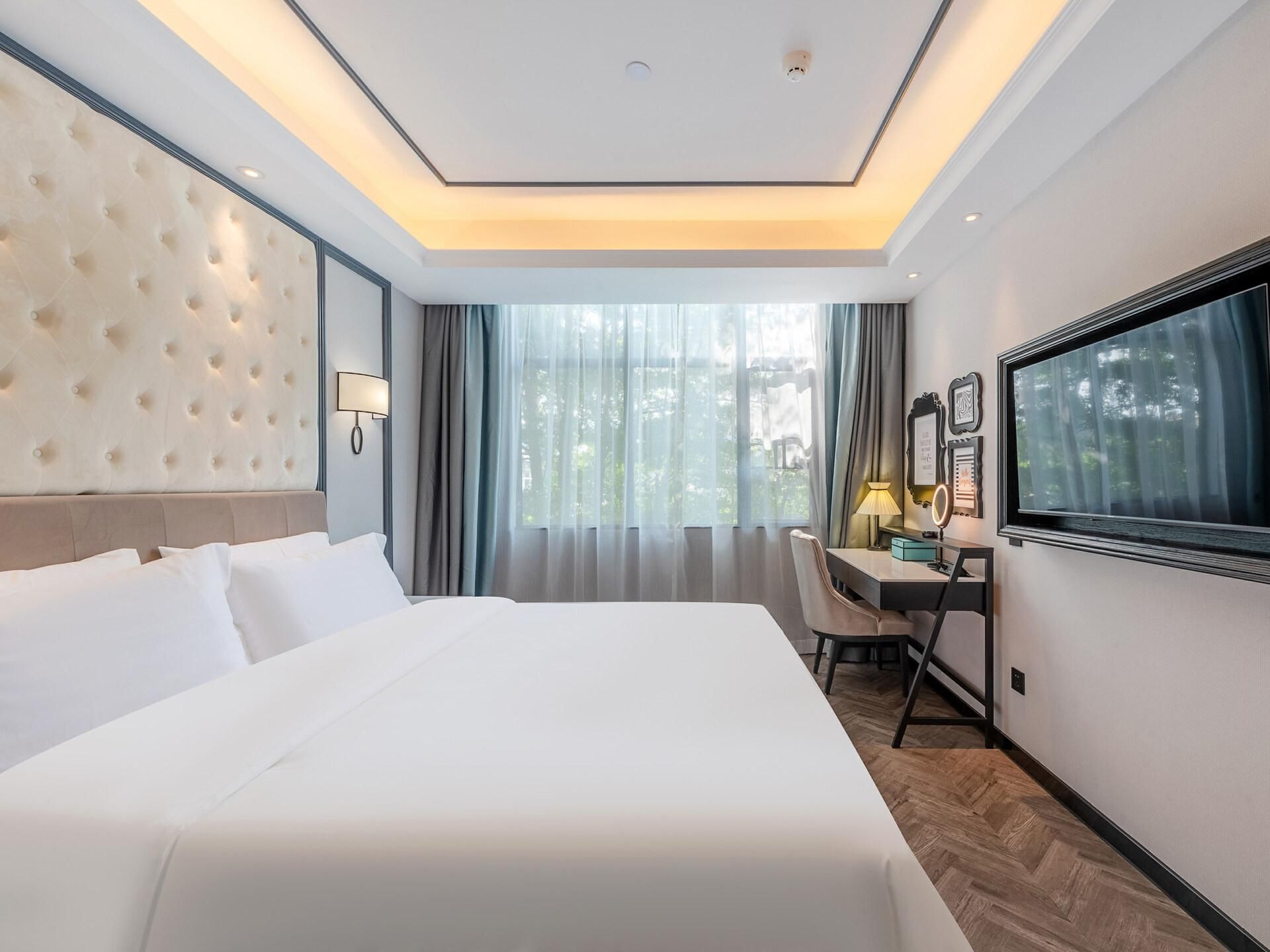 Xana - Deluxe Bed Room