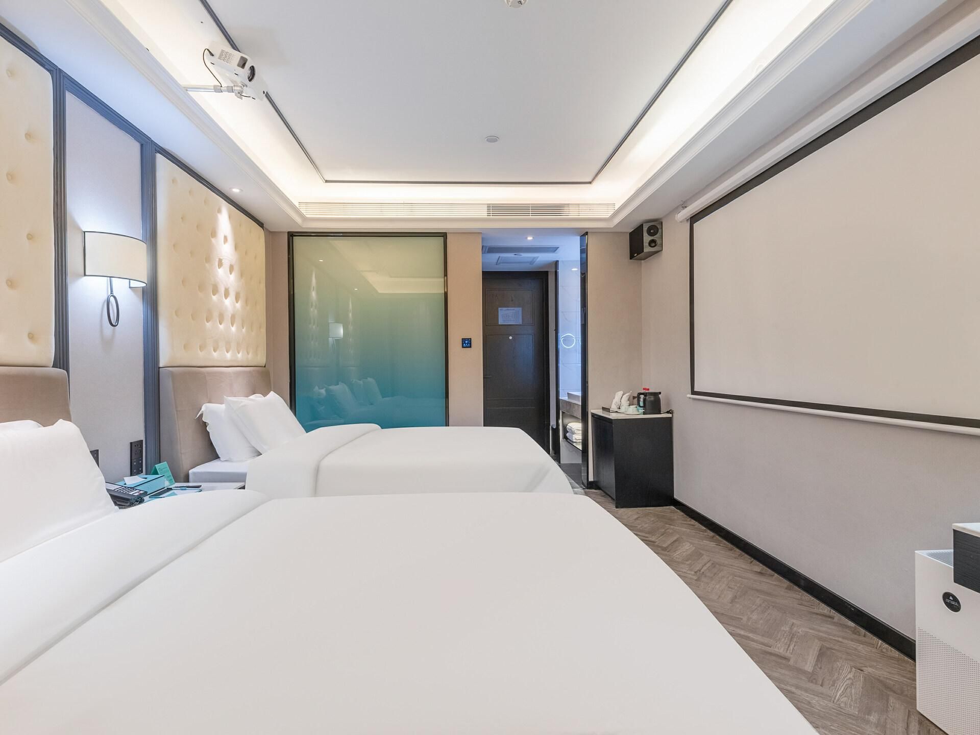 Xana - Visual Twin Room