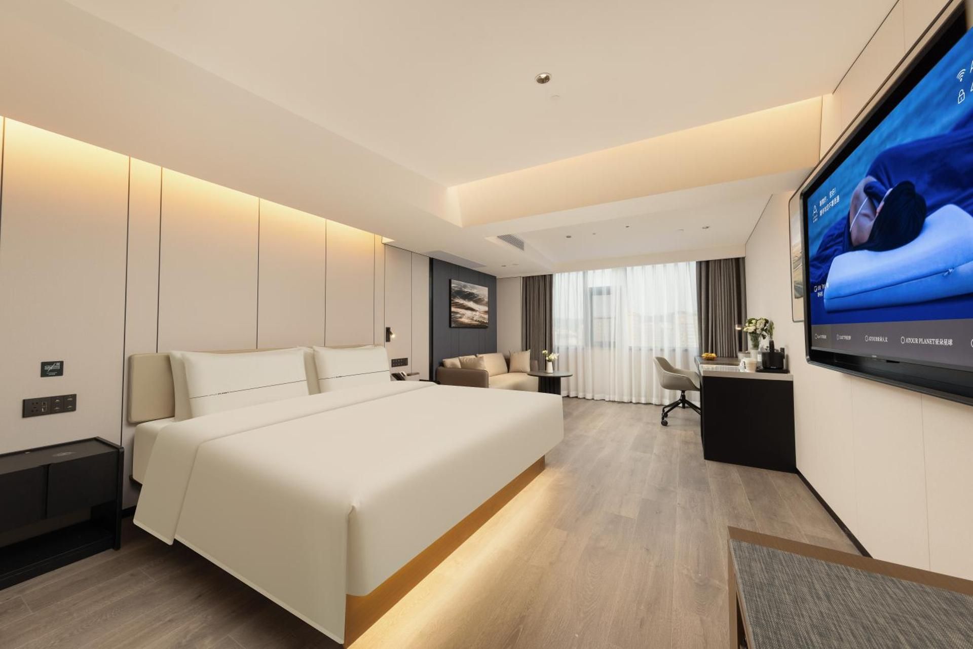 Queen Room