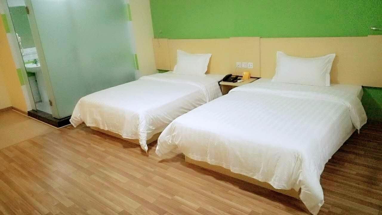 WH - Traditional Bed Room