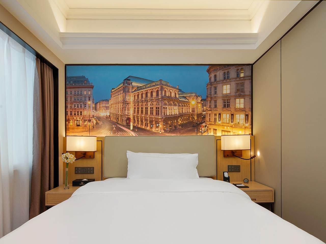 Huazhu - Superior Bed Room Xinpin