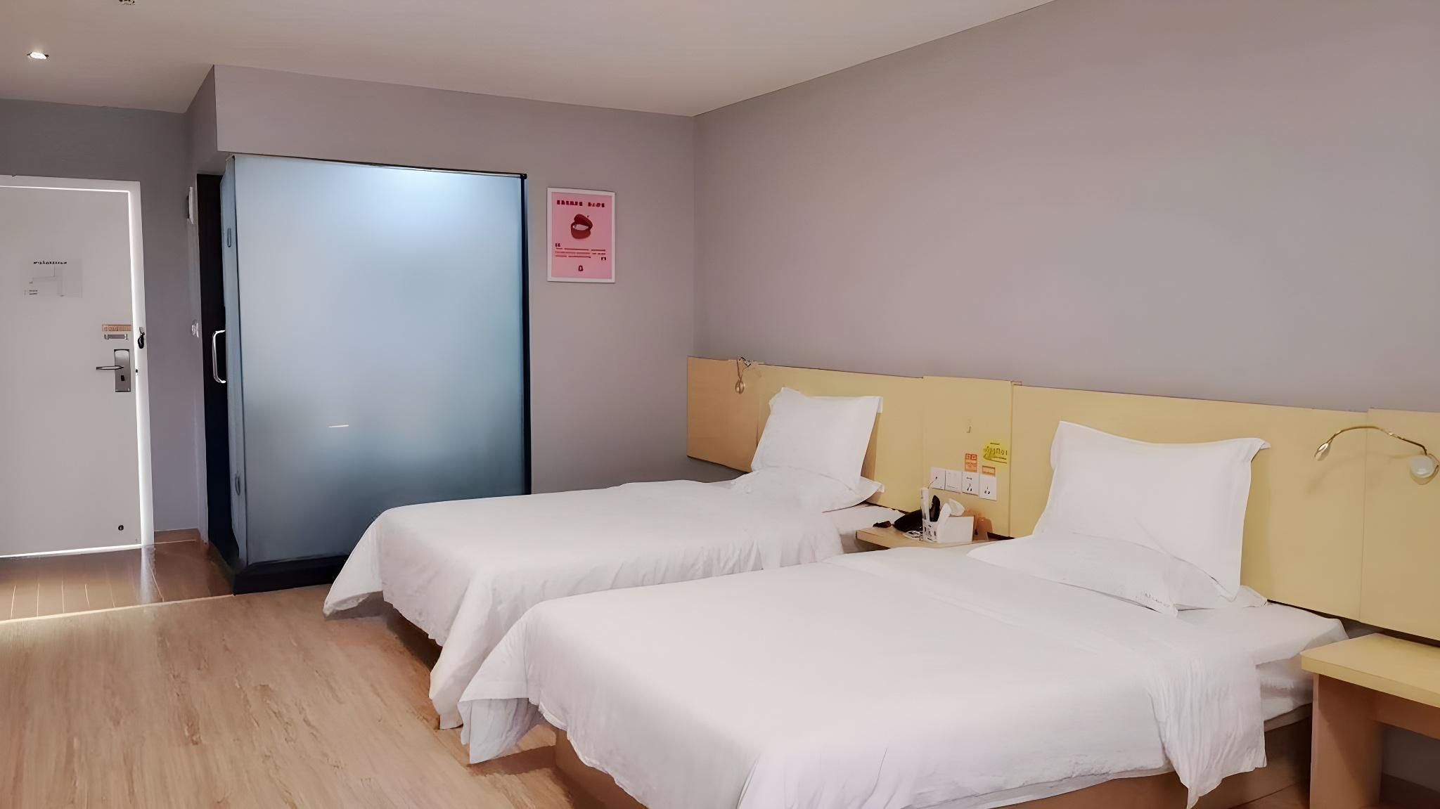 Select Twin Room