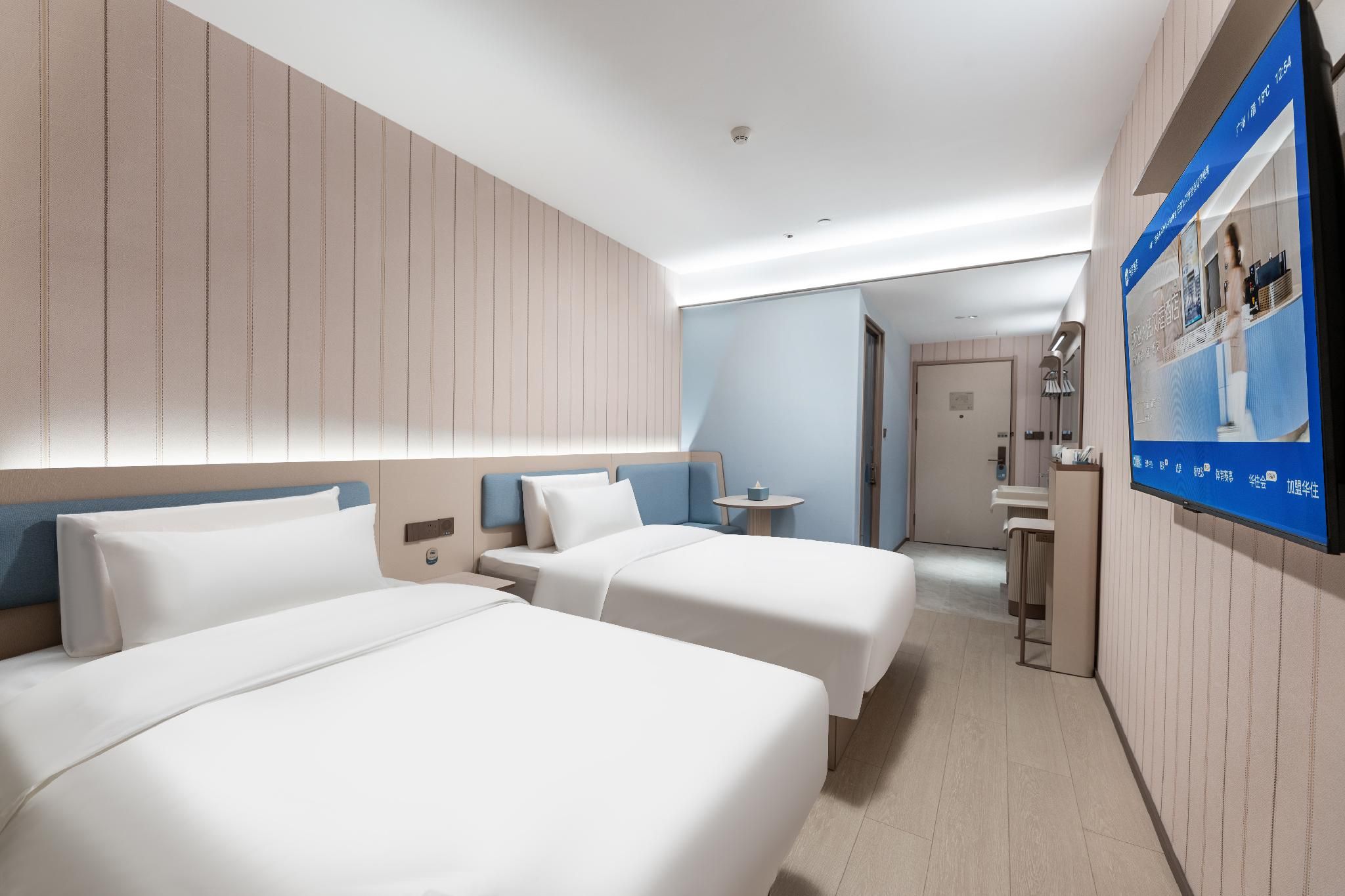 Twin Superior Room
