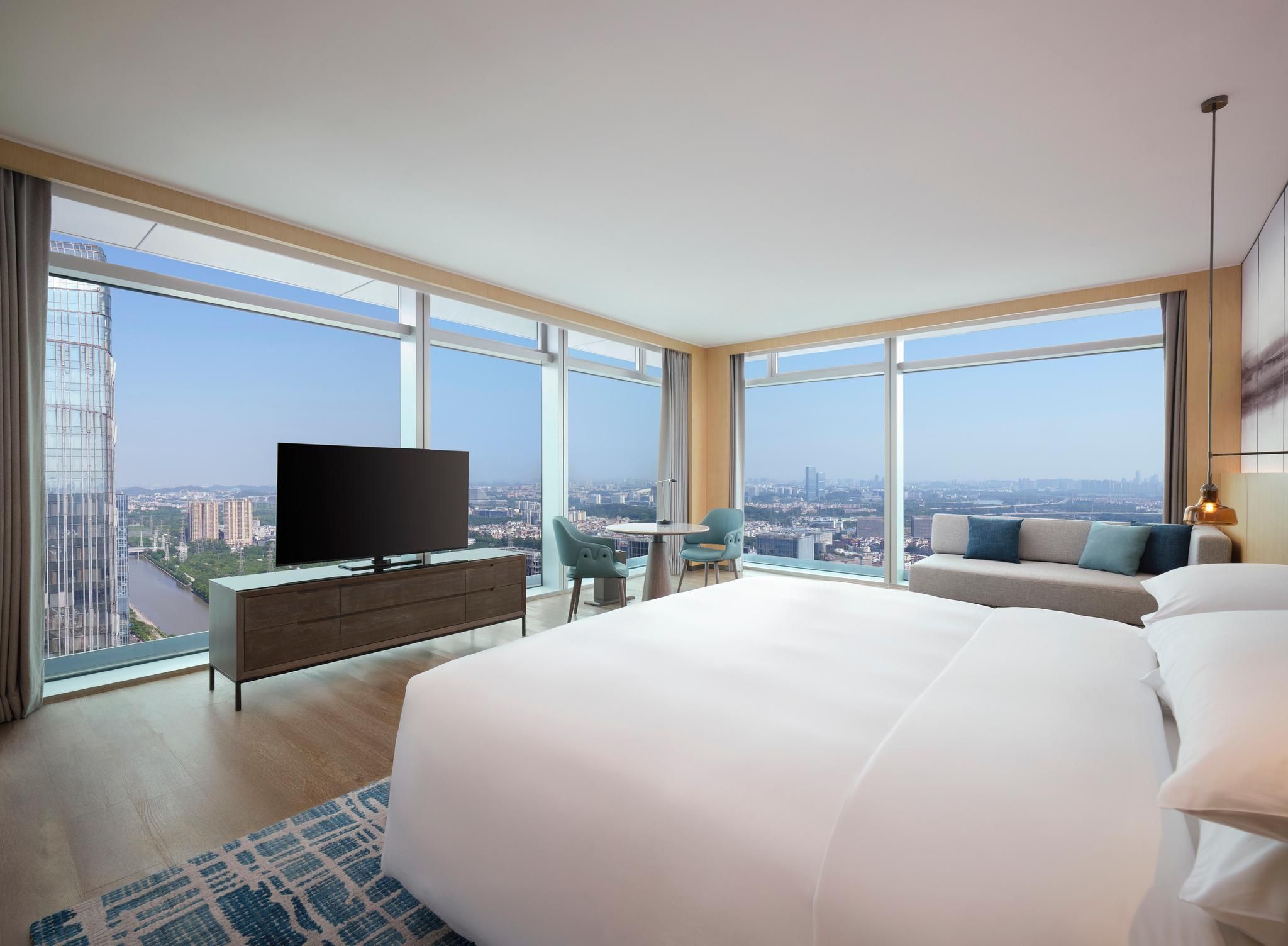 Selected Room, Guest room, 1 King, River view