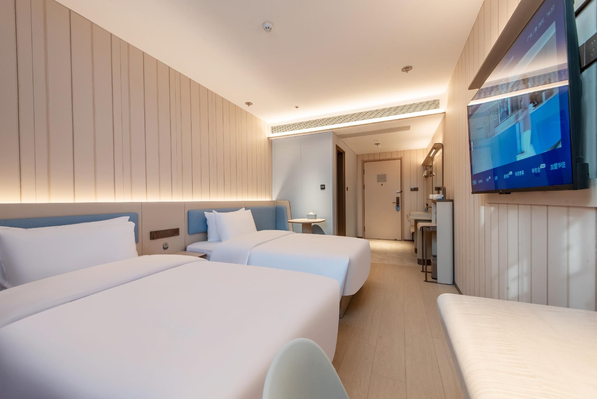 Twin Superior Room
