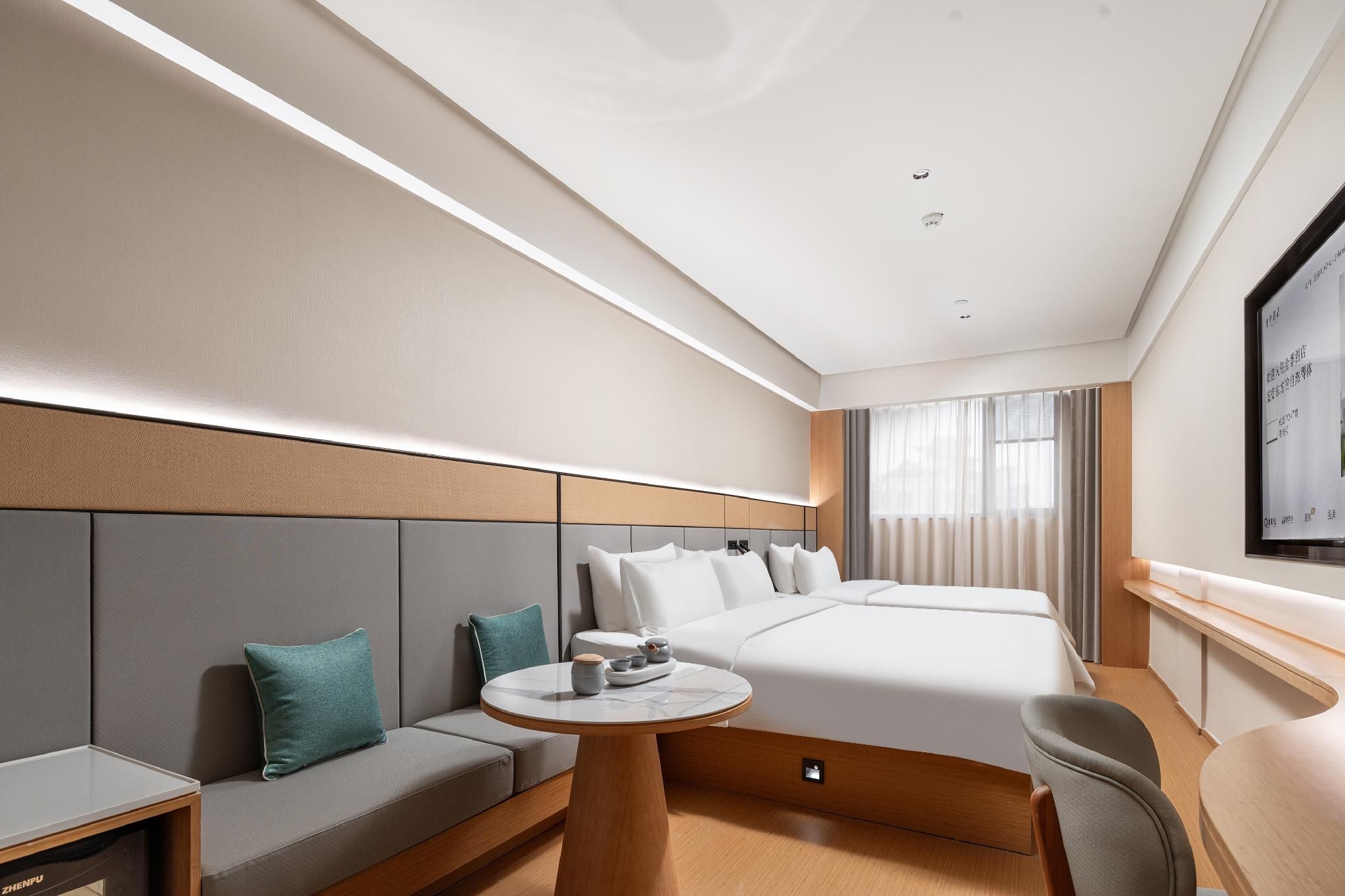 Huazhu - Family Room
