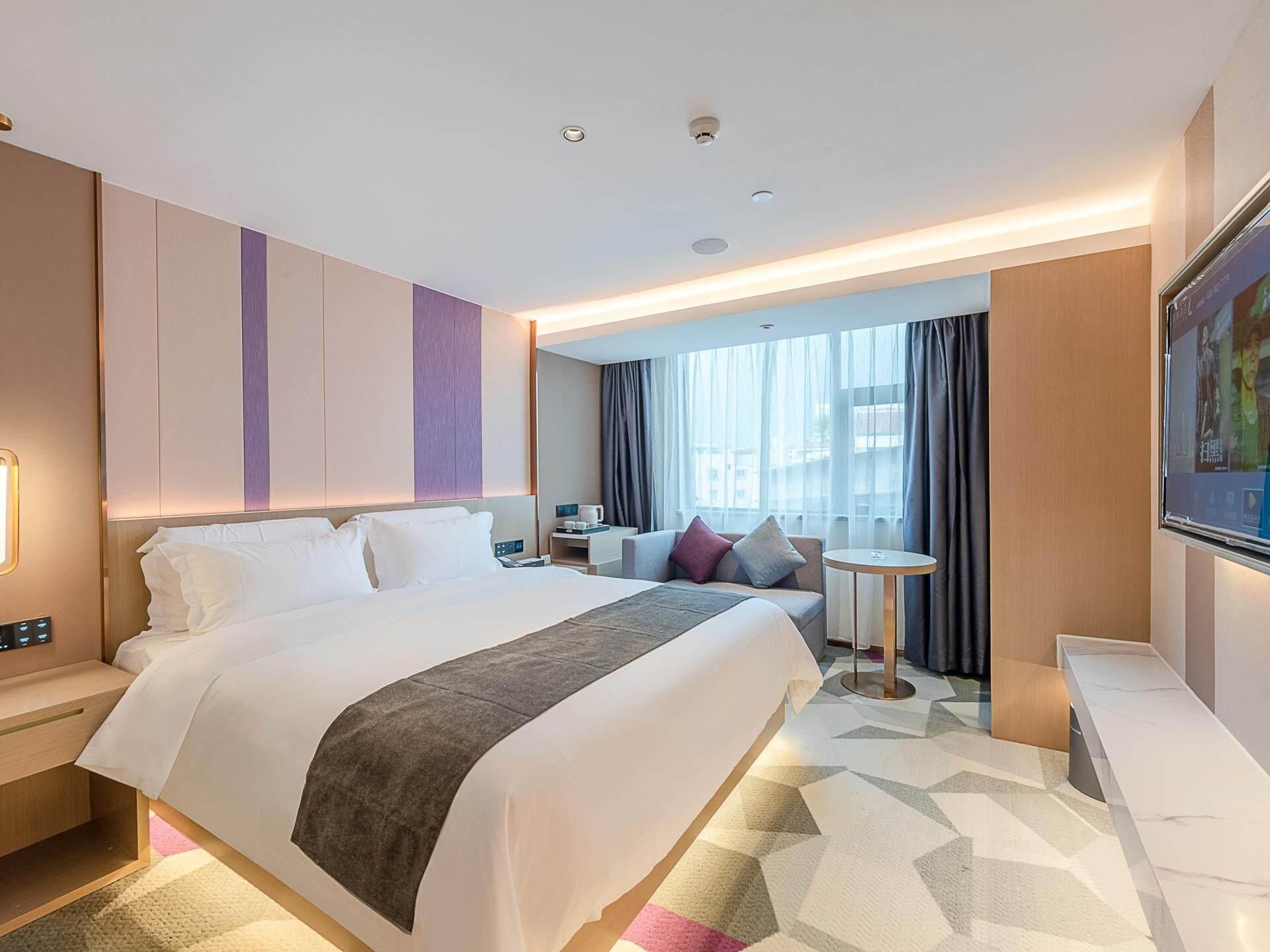 WH - 1 Bed Room with View