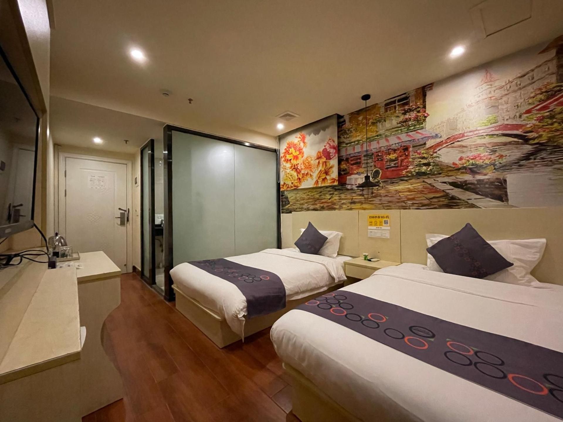Twin Beds Standard Room