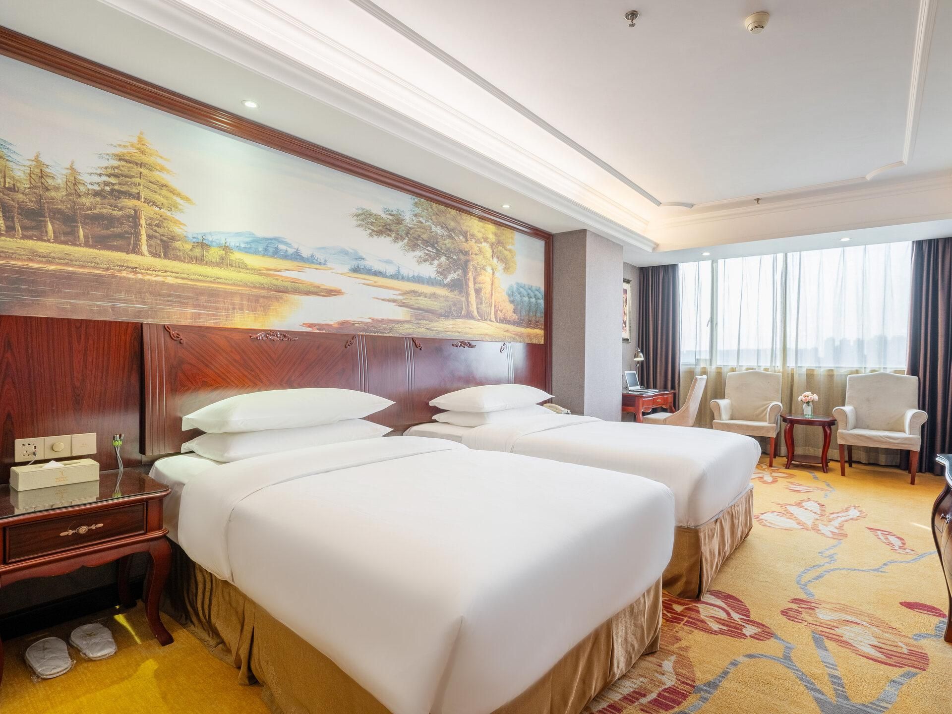 Twin Business Room