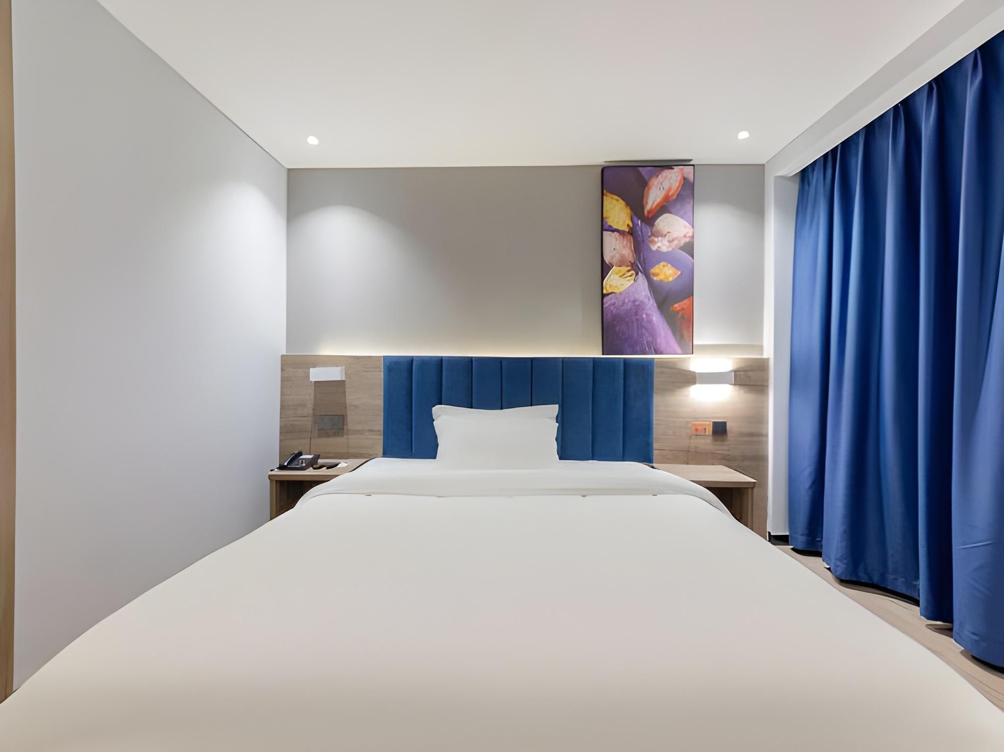 Select You Ter Room