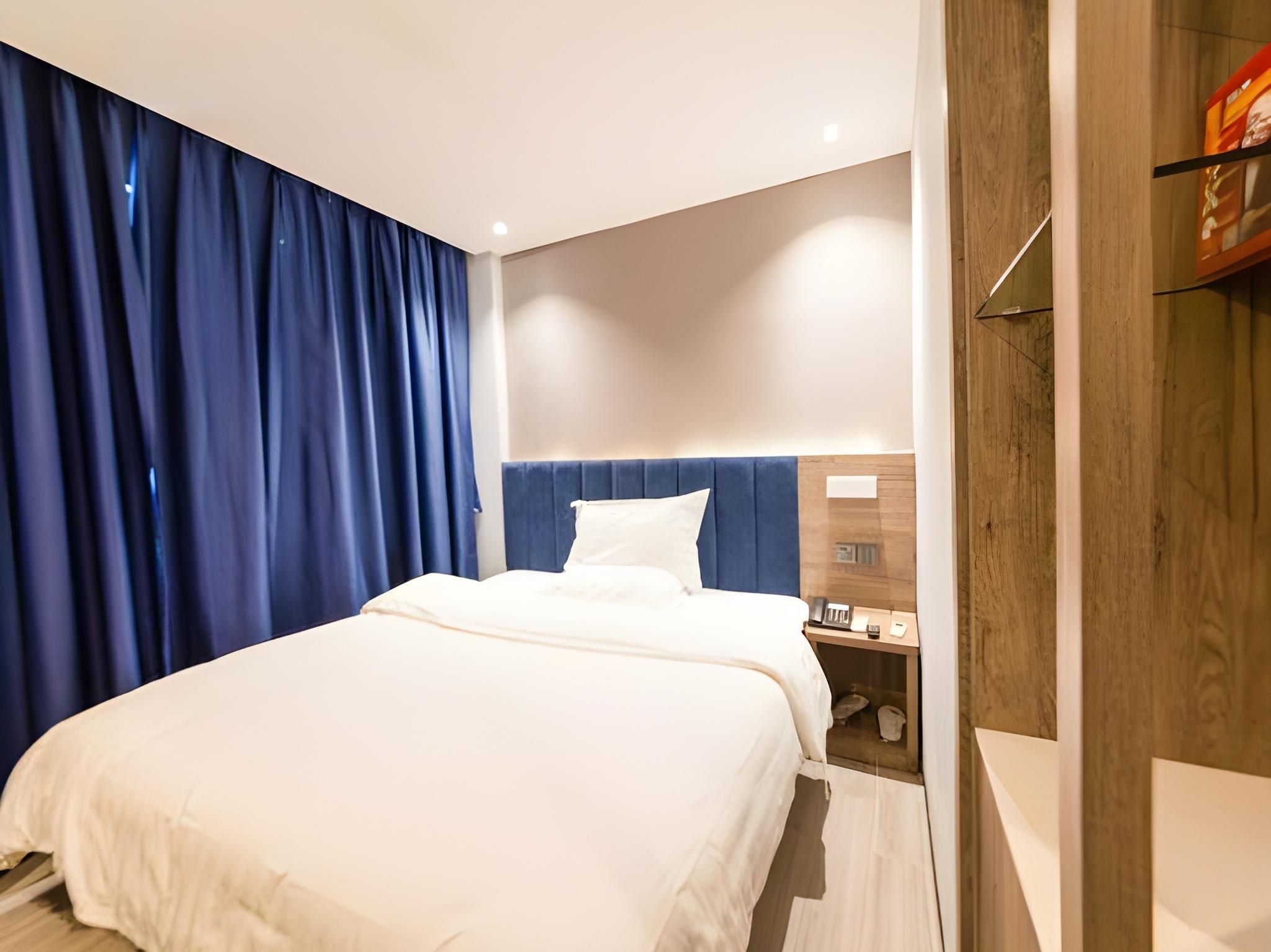 Select You Ter Room