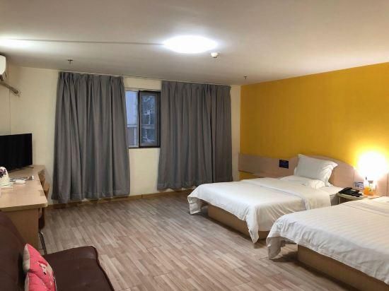 Select Twin Room