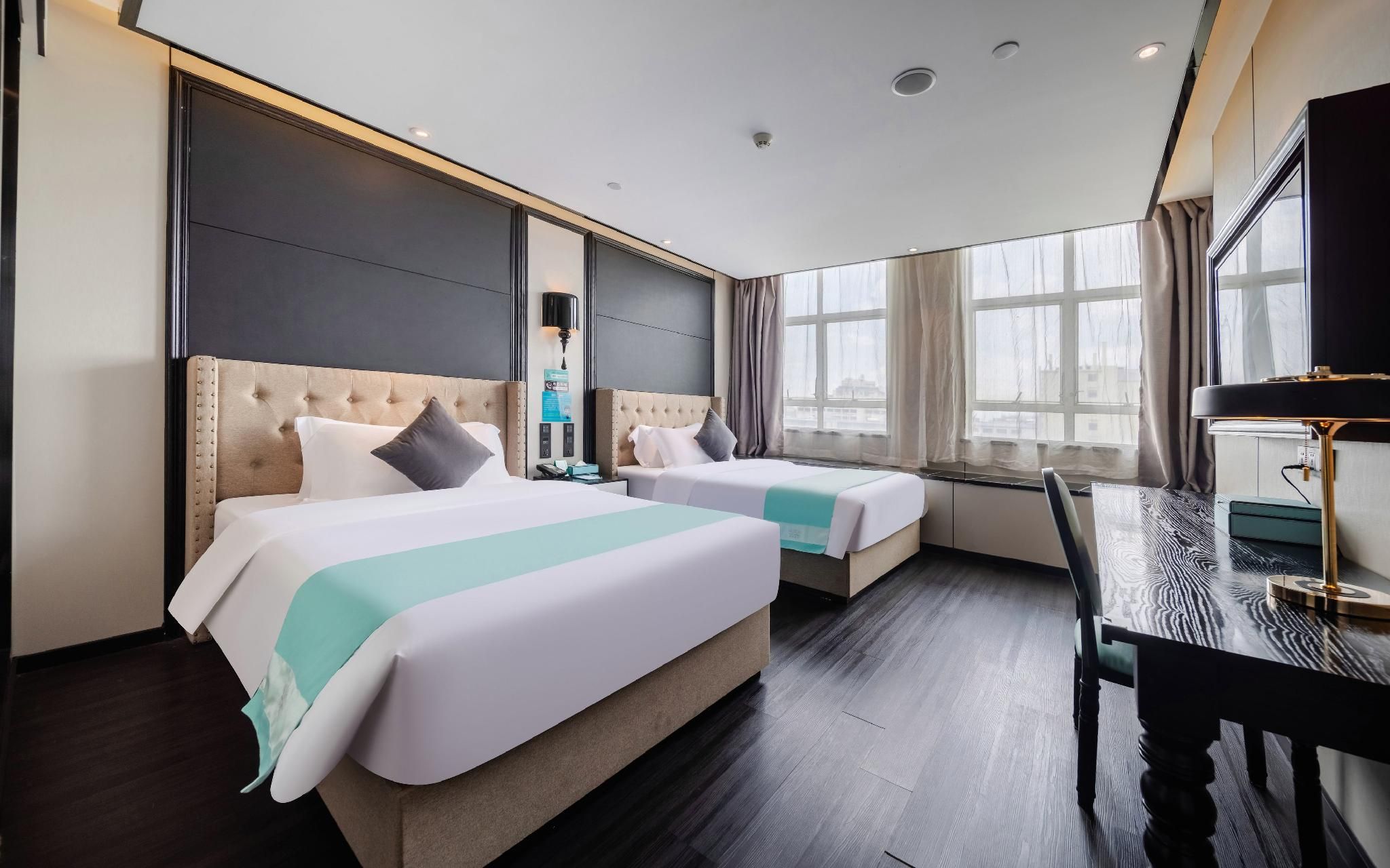 Xana - Deluxe Bed Room