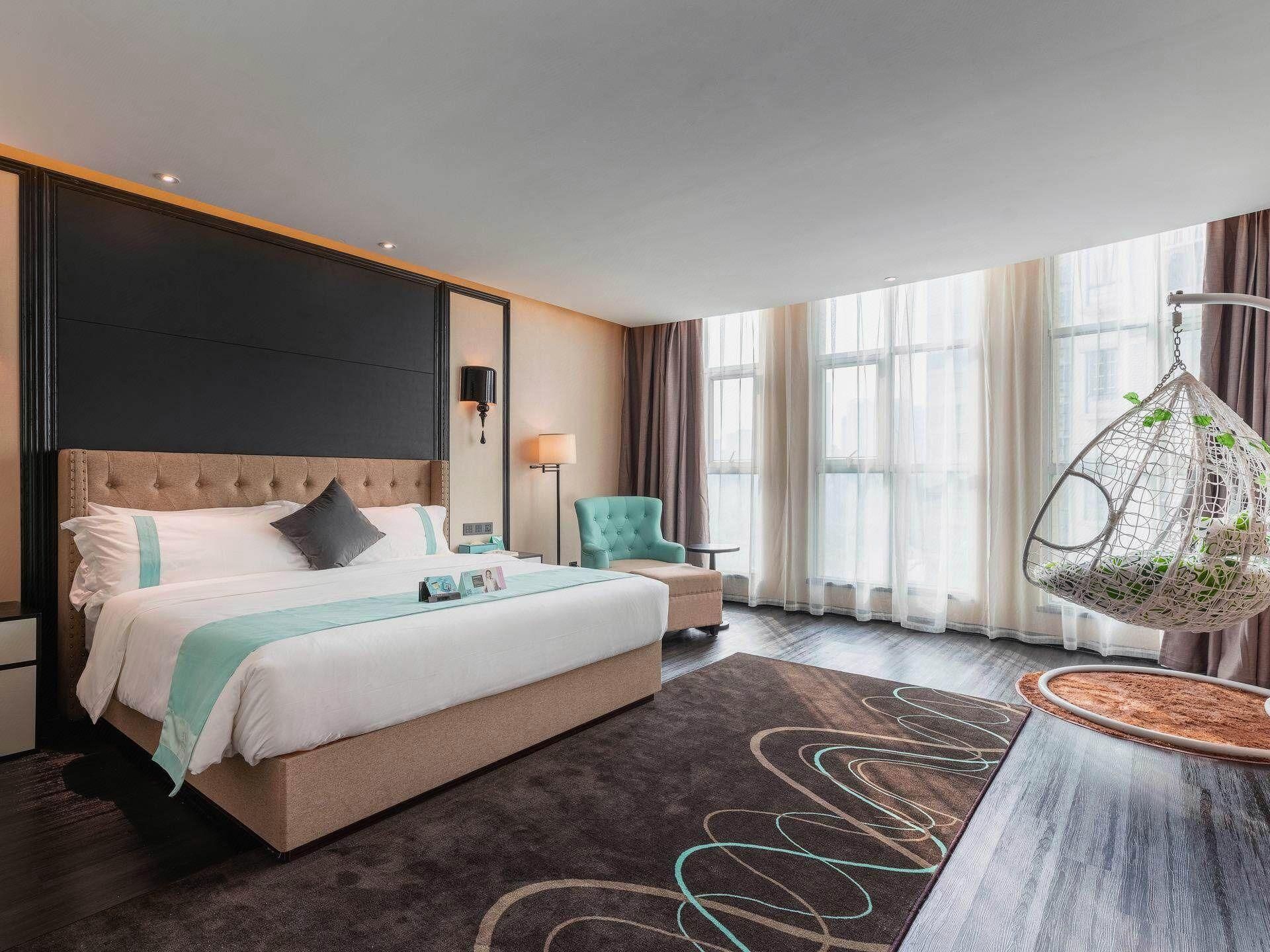 WH - Godness Romantic Bed Room