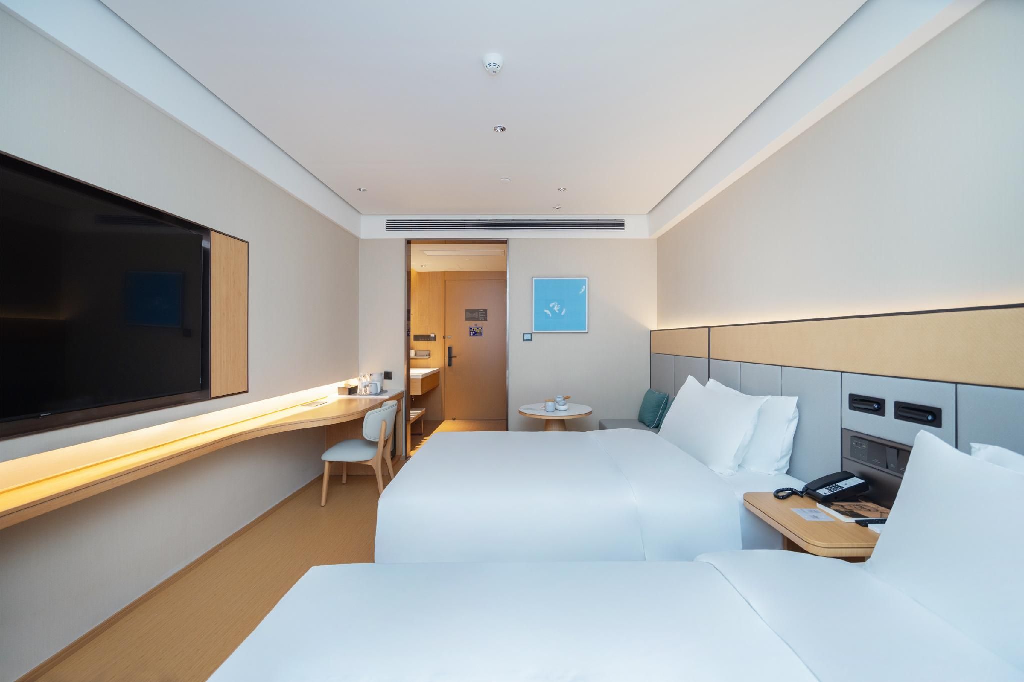 Twin Bed Room