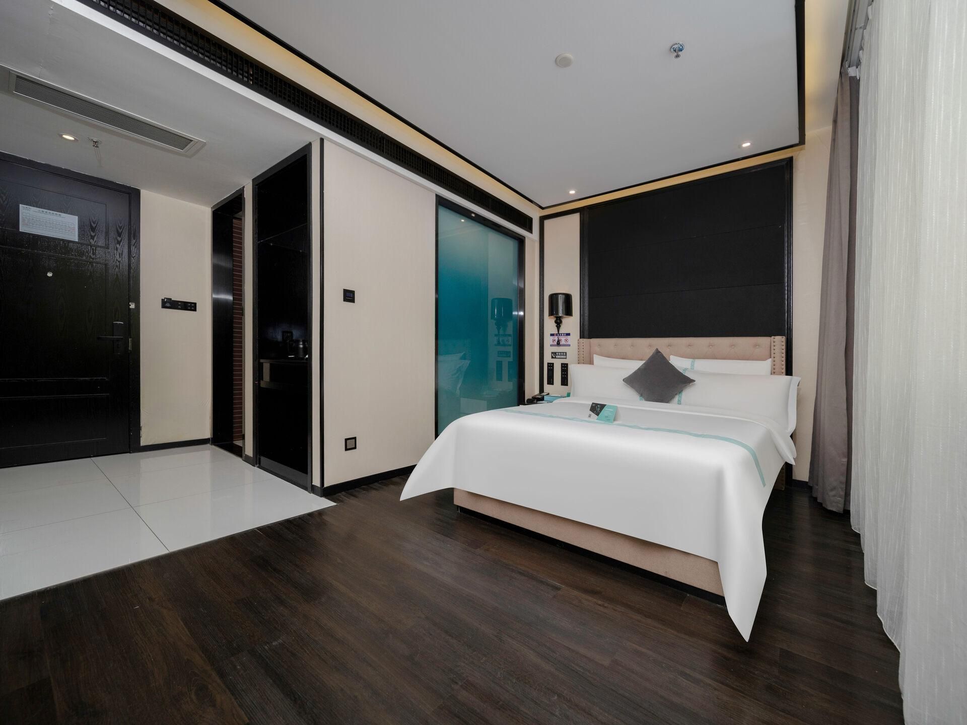 Xana - Superior Bed Room