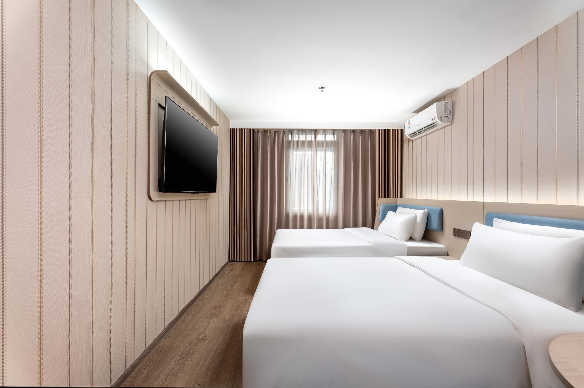 Twin Business Room