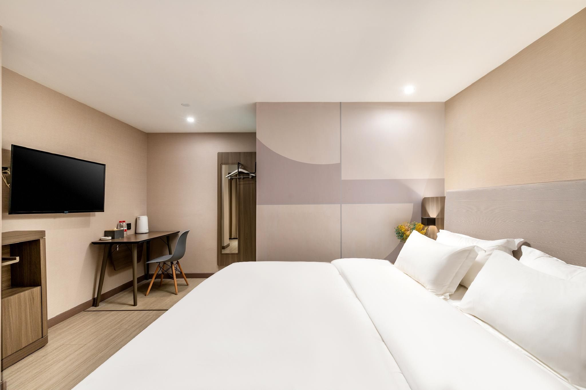 Huazhu - Business Bed Room
