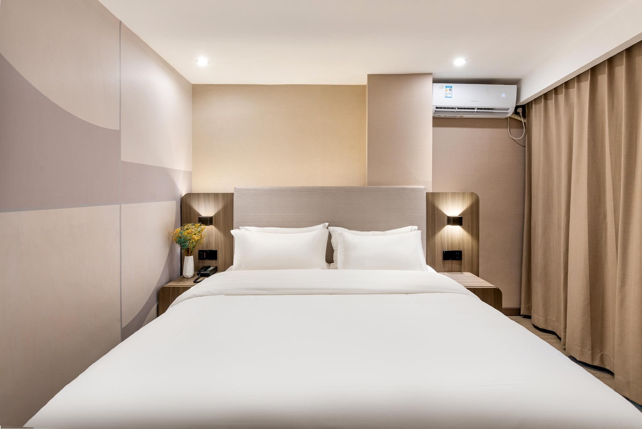 Huazhu - Superior BedRoom