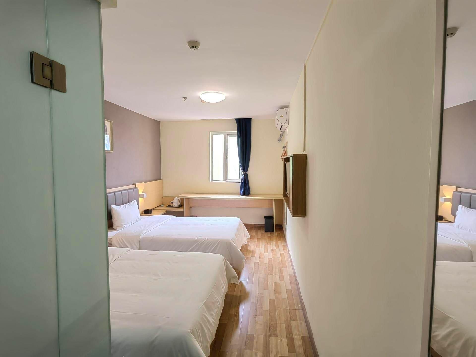 WH - Yuexiang Bed Room