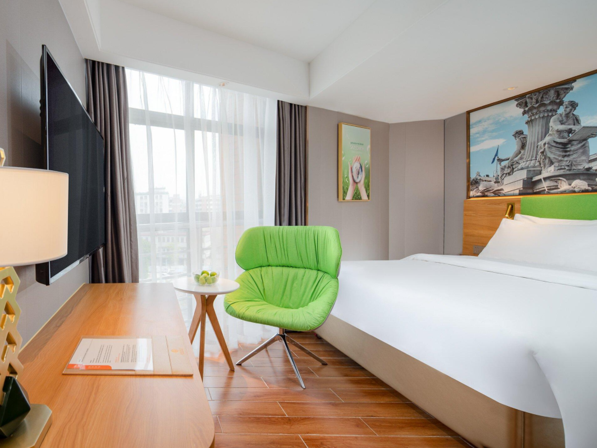 Vienna 3 Best Hotel Guangzhou Baiyun Railway Station Jiangnan Market Vienna - Standard Bed Room