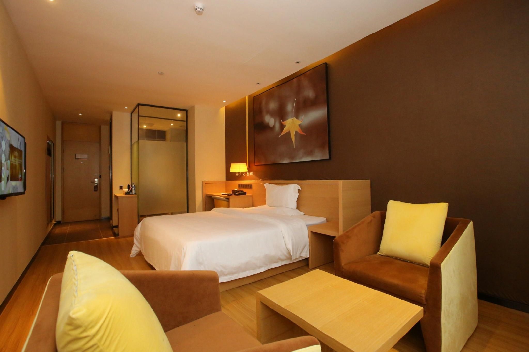 IU Compact U S Bed Room