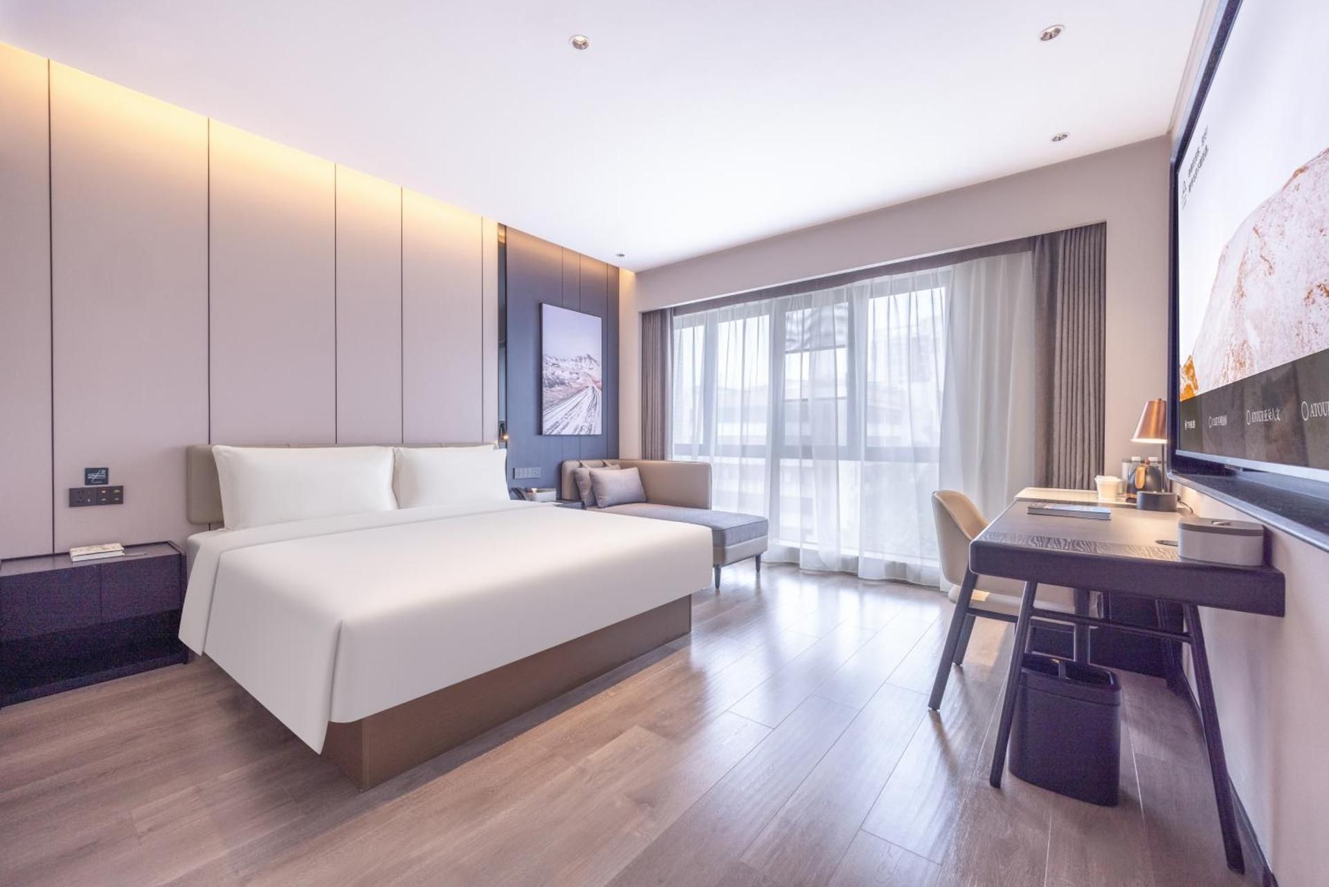 Elegant Queen Room