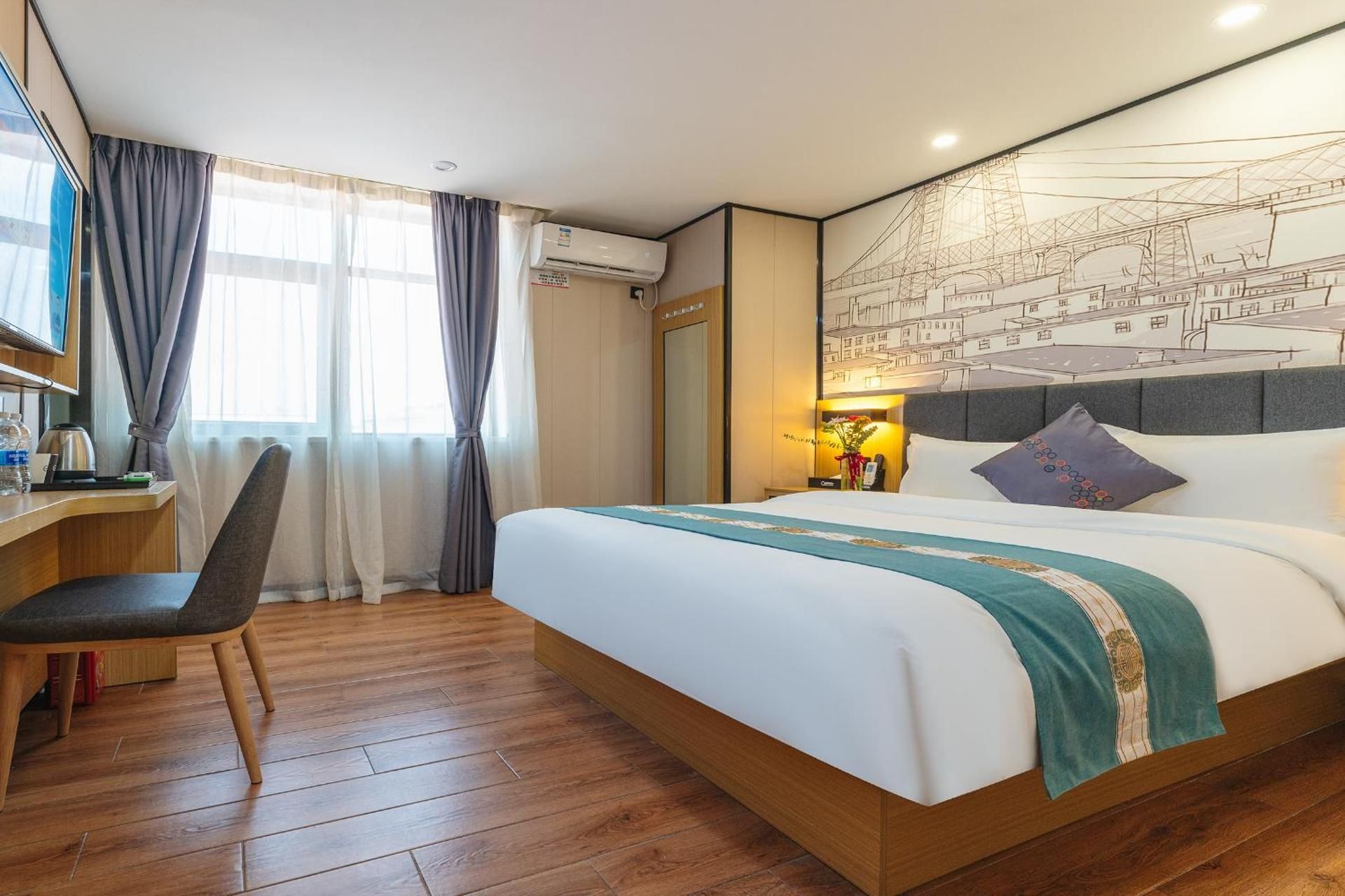 Deluxe Queen Room