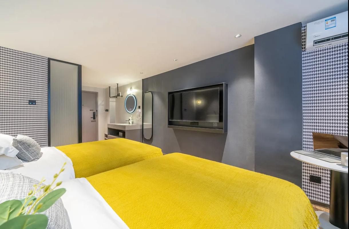 Sky Floor Twin Room - Non-Smoking
