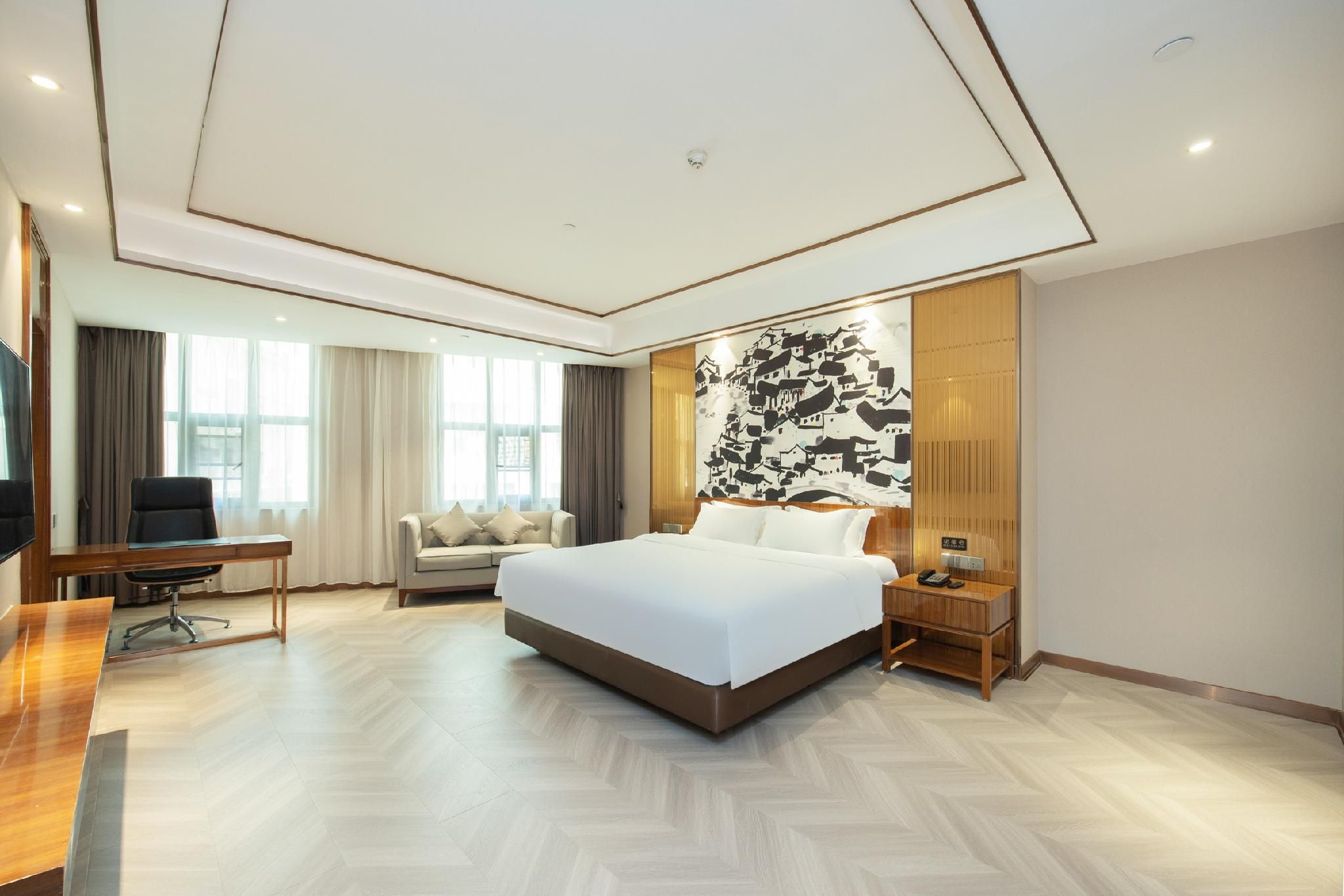 Business Queen Room