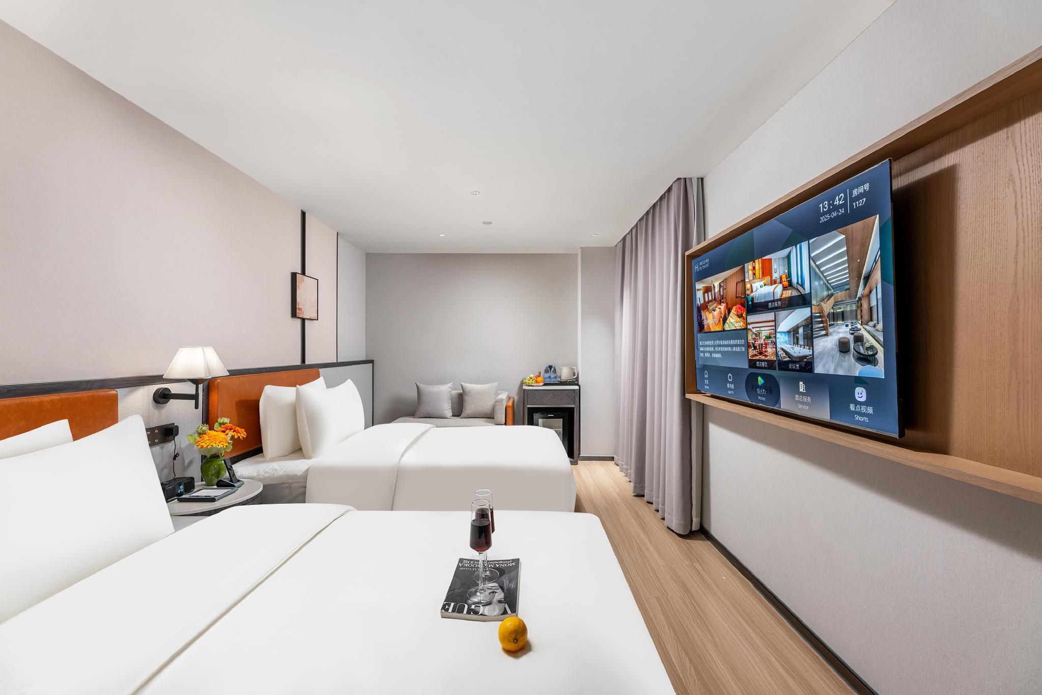 King Twin Room With City View