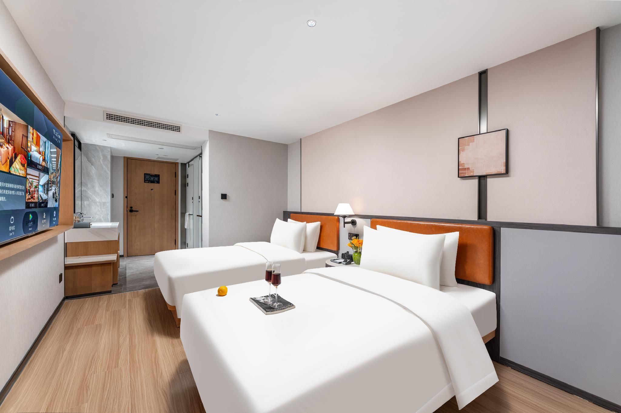 King Twin Room With City View