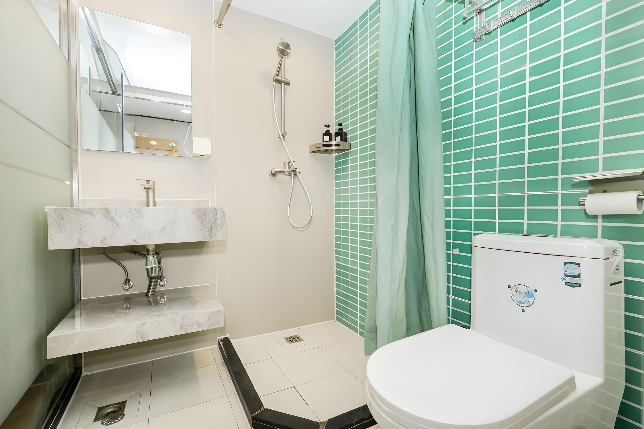 Comfort Queen Room