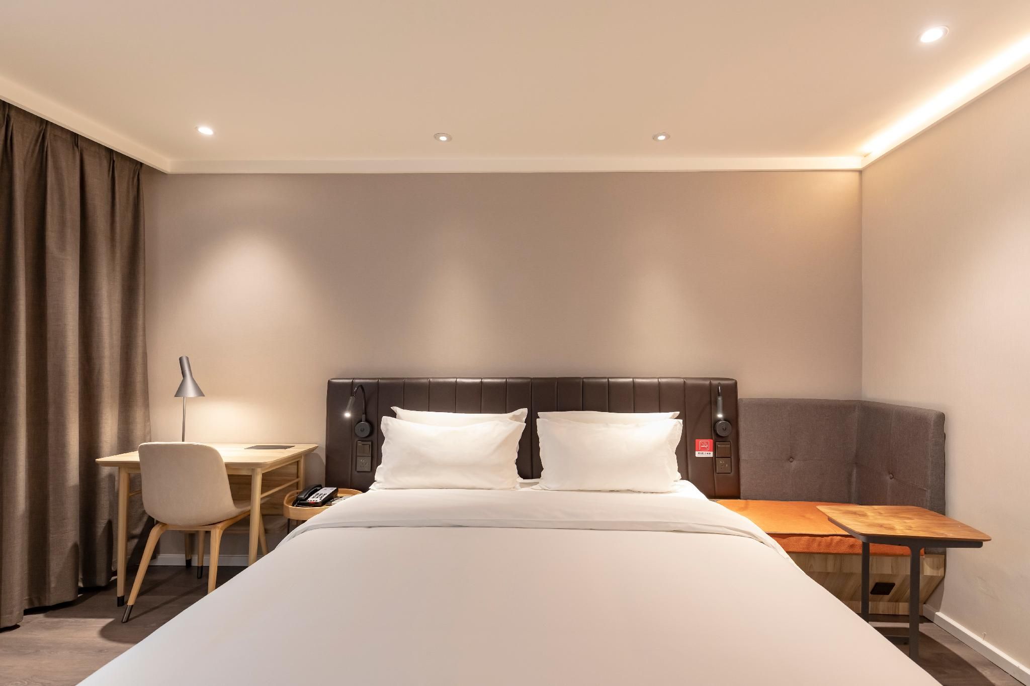Huazhu - Oxygen Superior 1 Bed Room