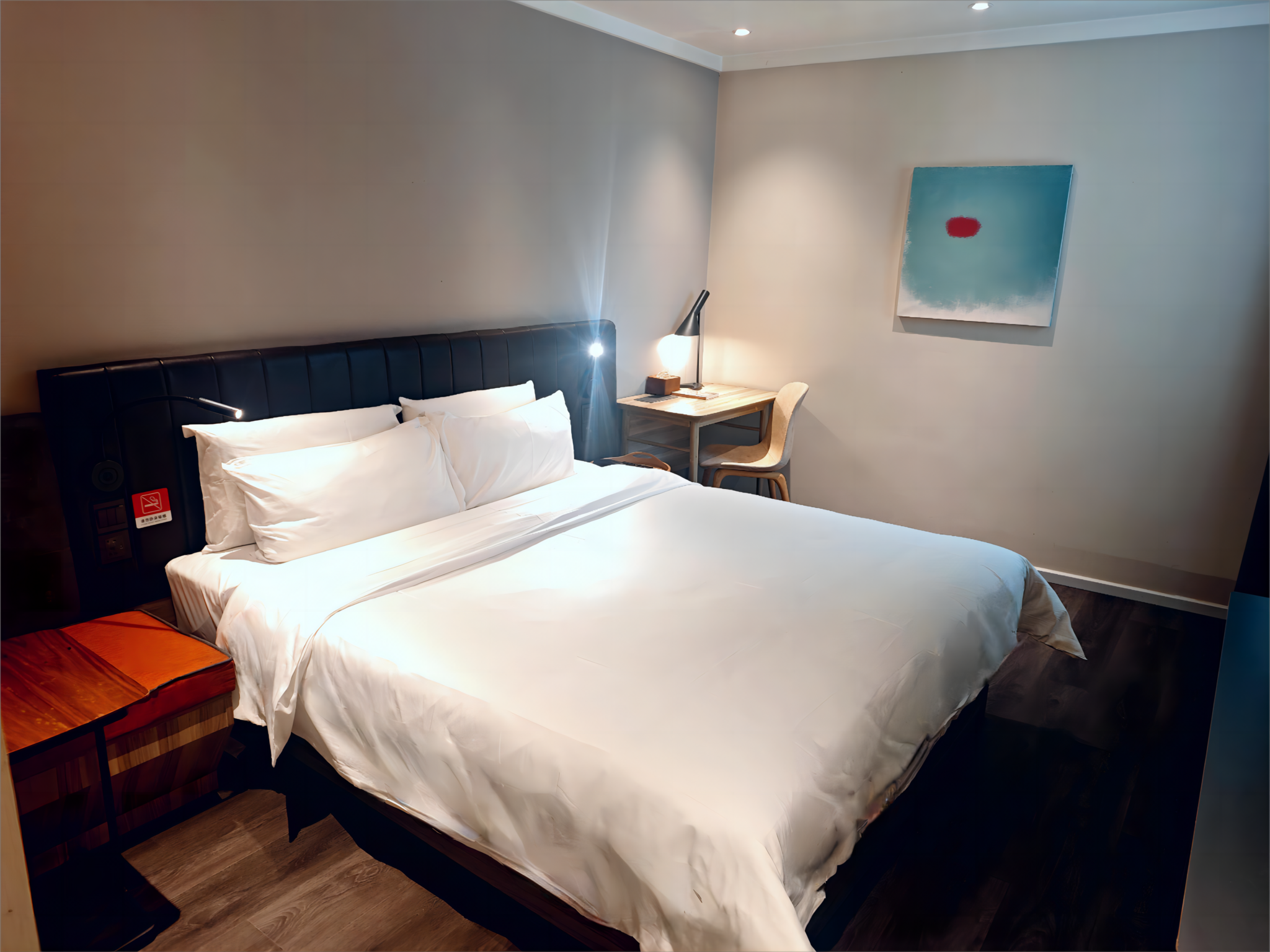 Queen Room A