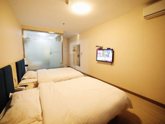 Featured Twin Room