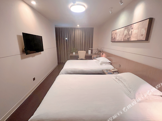 WH - Xingxuan Superior Twin Room