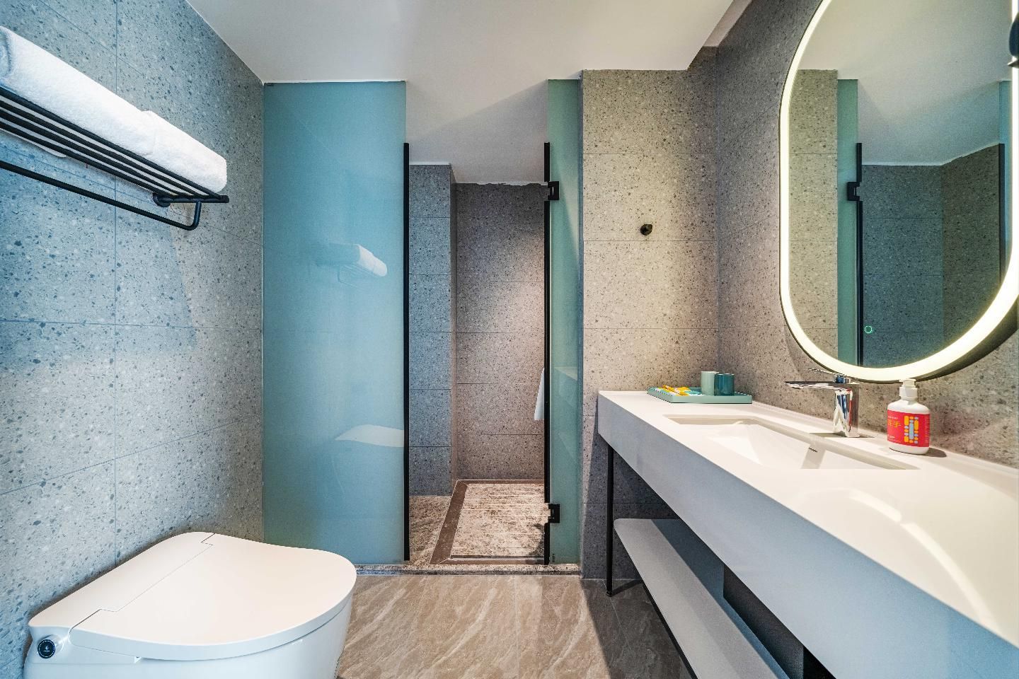 City Comfort Inn Lhasa the Potala Palace Jokhang Temple Intelligent Family Room 3