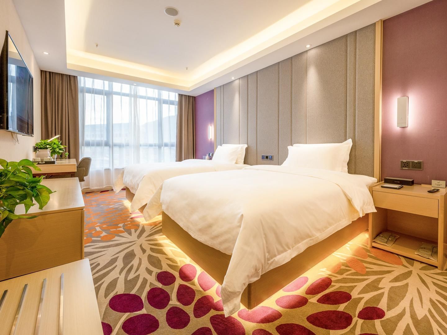 WH - Deluxe Room Twin