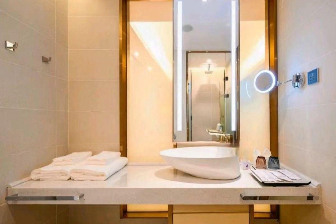 WH - Deluxe Room Twin