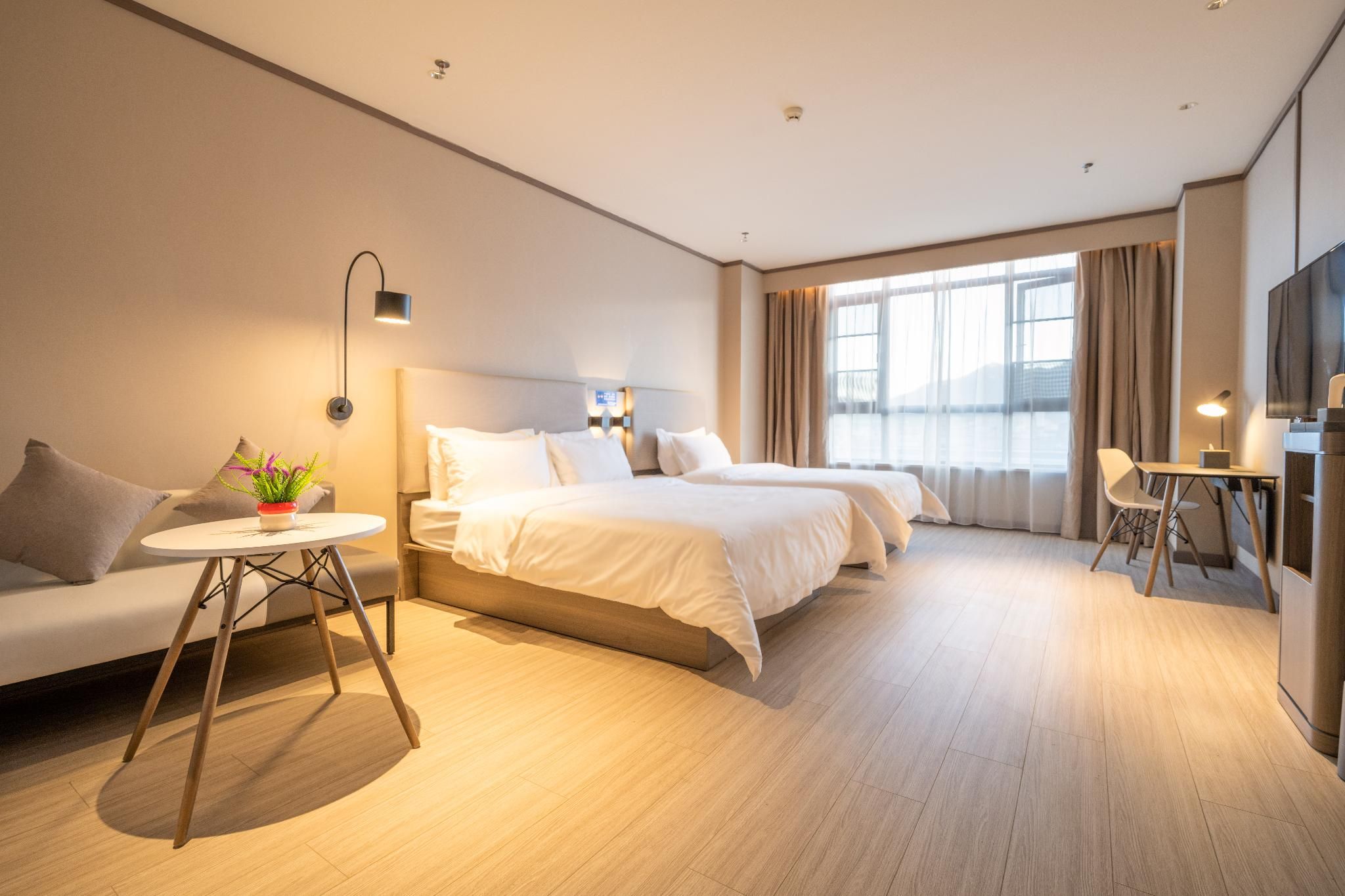 Hanting Hotel Lhasa Duilong Economic Development Zone Huazhu - Family Room